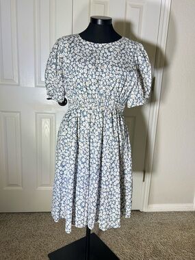 OTT Light Blue Floral Midi Dress with Elastic Waist. Size M. NWTGS